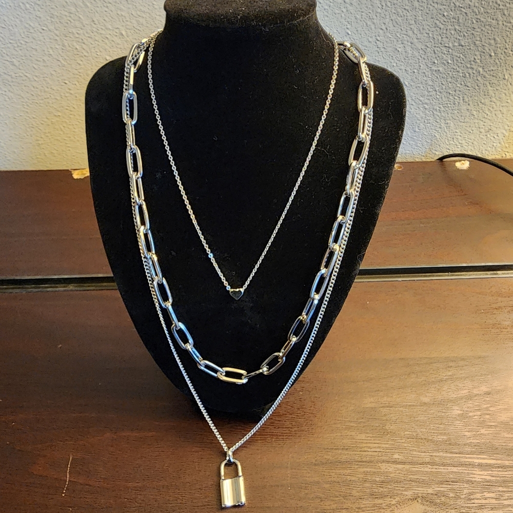 NWT Silver Elexa Long Layered lock and key necklace